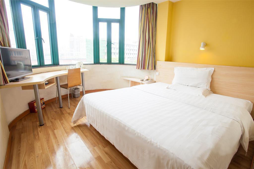 7Days Inn Shanghai Lujiazui Экстерьер фото