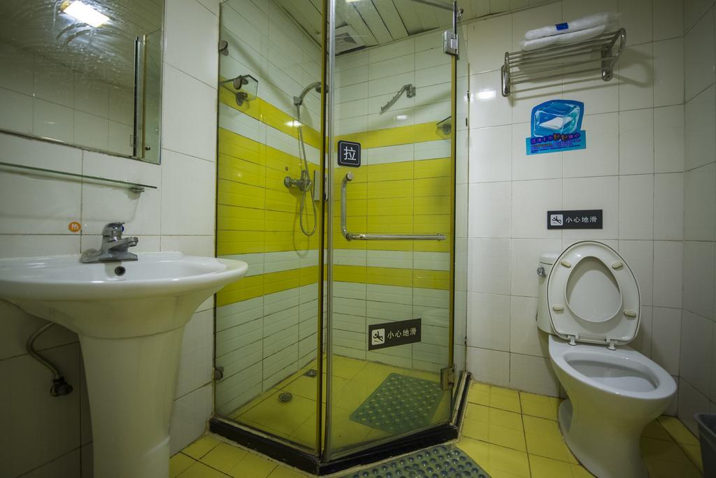 7Days Inn Shanghai Lujiazui Экстерьер фото